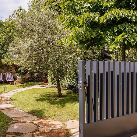 Holiday home Peroj's Oasis - *