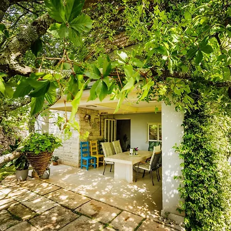 Peroj's Oasis - Prázdninový dům Peroj